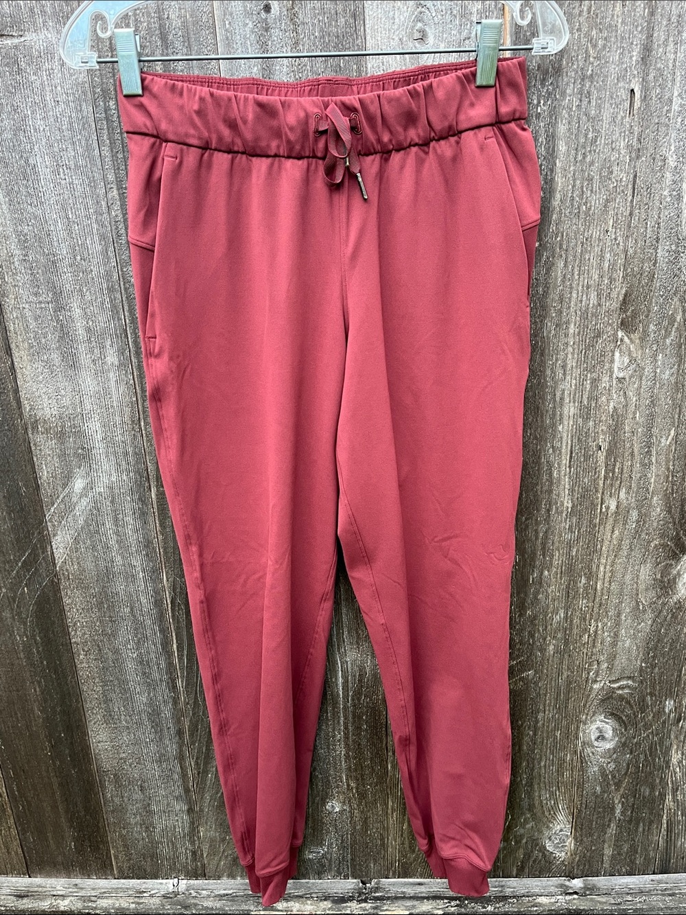 Lululemon On The Fly Jogger